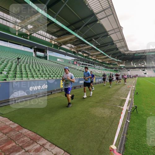 13.09.2026 - 21. swb-Marathon Bremen Michael Burmester http://msf.ph/oto/10307640 13.09.2026 13:02:20 Laufen im Stadion 150, 282, 318, 440, 531, 722, 930, 936, 946, 1006, 1067, 1163, 1250, 1436, 1448, 1460, 1582, 1611, 1896, 2033, 2047, 2062, 2276, 2292, 2345, 2364, 2370, 2378, 2421, 2491, 2513, 2561, 2627, 2638, 2666, 2668, 2779, 2900, 2987, 3013, 3044, 3114, 3163, 3164, 3187, 3248, 3258, 3294, 3334, 3372, 3374, 3375, 3392, 3460, 3496, 3526, 3527, 3576, 3585, 3603, 3667, 3721, 3806, 3852, 3893, 3938, 3970, 3983, 4000, 4077, 4133, 4506, 4558 meine-sportfotos.de