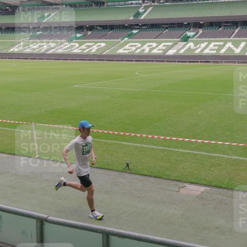 13.09.2026 - 21. swb-Marathon Bremen Michael Burmester http://msf.ph/oto/10307692 13.09.2026 12:37:33 Laufen im Stadion 346, 365, 466, 658, 850, 895, 1090, 1118, 1288, 1385, 1485, 1583, 1604, 1754, 2073, 2141, 2352, 2585, 2670, 3617, 6112, 7244, 7650, 7768, 8075, 8077, 8081, 8729, 9399, 9522, 9617, 250, 272, 299, 525, 919, 1089, 1212, 2072, 5428, 7741 meine-sportfotos.de