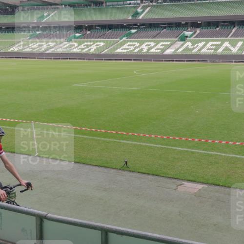 13.09.2026 - 21. swb-Marathon Bremen Michael Burmester http://msf.ph/oto/10307722 13.09.2026 12:37:40 Laufen im Stadion 346, 365, 466, 658, 895, 1090, 1118, 1288, 1385, 1485, 1583, 1604, 1754, 2073, 2141, 2352, 2585, 2670, 3080, 3606, 3617, 6112, 7244, 7650, 7768, 8077, 8081, 8729, 9399, 9522, 9617, 250, 272, 299, 525, 919, 1089, 1212, 2072, 5428, 7741 meine-sportfotos.de