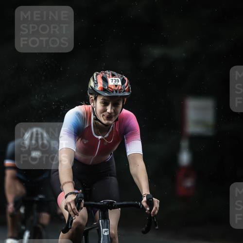 13.09.2026 - Stadtparktriathlon H.Heesch http://msf.ph/oto/10307754 13.09.2026 11:40:33 Radfahren 732, 739, 743, 840, 899 meine-sportfotos.de