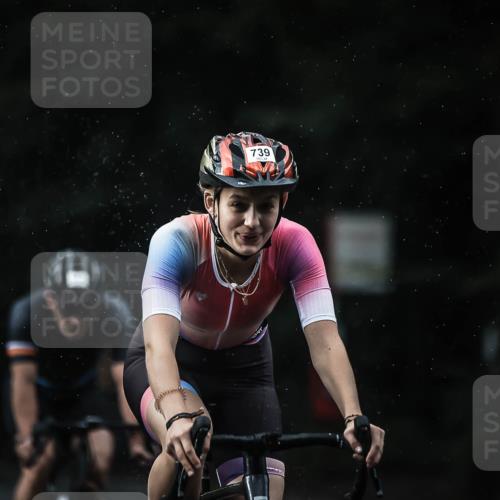 13.09.2026 - Stadtparktriathlon H.Heesch http://msf.ph/oto/10307758 13.09.2026 11:40:33 Radfahren 732, 739, 743, 840, 899 meine-sportfotos.de