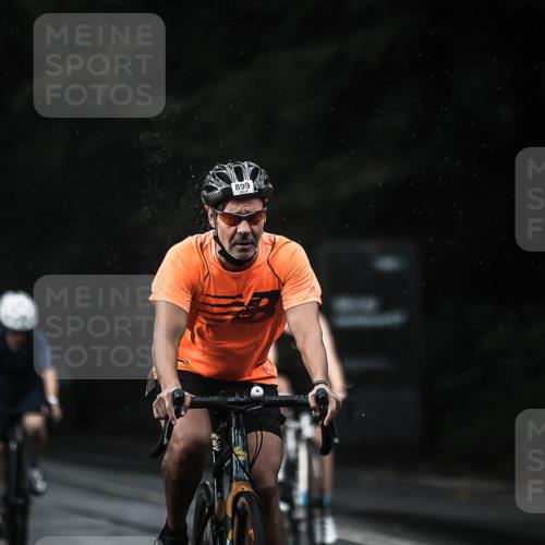 13.09.2026 - Stadtparktriathlon H.Heesch http://msf.ph/oto/10307776 13.09.2026 11:40:35 Radfahren 732, 739, 743, 840, 899 meine-sportfotos.de