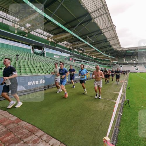 13.09.2026 - 21. swb-Marathon Bremen Michael Burmester http://msf.ph/oto/10307837 13.09.2026 13:02:46 Laufen im Stadion 150, 282, 488, 531, 596, 722, 762, 930, 936, 940, 946, 1006, 1014, 1067, 1163, 1250, 1436, 1458, 1460, 1611, 1771, 1896, 2033, 2047, 2062, 2276, 2292, 2345, 2364, 2378, 2421, 2434, 2513, 2625, 2638, 2666, 2668, 2779, 2900, 2934, 2977, 2987, 3013, 3044, 3114, 3135, 3163, 3164, 3187, 3248, 3258, 3294, 3334, 3360, 3374, 3392, 3402, 3460, 3496, 3510, 3527, 3576, 3585, 3597, 3603, 3667, 3721, 3806, 3846, 3852, 3859, 3893, 3938, 3970, 3983, 4000, 4077, 4133, 4506, 4558 meine-sportfotos.de