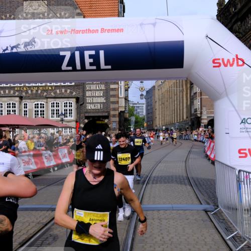 13.09.2026 - 21. swb-Marathon Bremen Tim E. http://msf.ph/oto/10307851 13.09.2026 10:51:16 Ziel 10200, 10537, 11076, 11087, 11170, 11339, 11625, 11626, 11961, 12004, 12179, 12303, 12351, 12407, 12560 meine-sportfotos.de