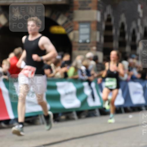 13.09.2026 - 21. swb-Marathon Bremen Strokosch-Dieckow http://msf.ph/oto/10307912 13.09.2026 13:01:35 Ziel 1411, 1619, 3019, 4328, 5663, 1614, 4696, 5369, 7950, 9137, 13168 meine-sportfotos.de