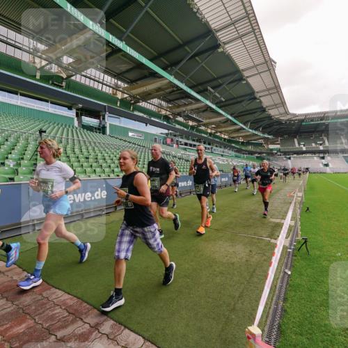 13.09.2026 - 21. swb-Marathon Bremen Michael Burmester http://msf.ph/oto/10307970 13.09.2026 13:02:59 Laufen im Stadion 150, 488, 531, 596, 722, 725, 762, 936, 940, 946, 1006, 1014, 1163, 1250, 1436, 1458, 1460, 1611, 1771, 2033, 2047, 2062, 2223, 2276, 2292, 2345, 2364, 2378, 2421, 2434, 2513, 2625, 2638, 2666, 2668, 2779, 2900, 2934, 2977, 2987, 3013, 3044, 3114, 3135, 3163, 3164, 3187, 3248, 3258, 3294, 3334, 3360, 3392, 3402, 3460, 3496, 3510, 3527, 3576, 3585, 3597, 3603, 3618, 3667, 3721, 3806, 3846, 3852, 3859, 3893, 3938, 3970, 3983, 4000, 4077, 4133, 4506, 4558 meine-sportfotos.de
