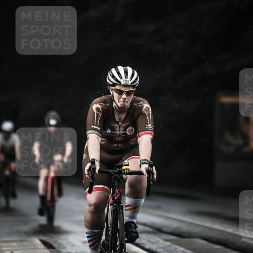13.09.2026 - Stadtparktriathlon H.Heesch http://msf.ph/oto/10308002 13.09.2026 11:40:55 Radfahren 594, 755, 765, 766 meine-sportfotos.de