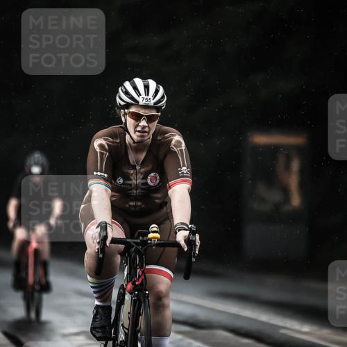 13.09.2026 - Stadtparktriathlon H.Heesch http://msf.ph/oto/10308012 13.09.2026 11:40:56 Radfahren 594, 755, 765, 766 meine-sportfotos.de