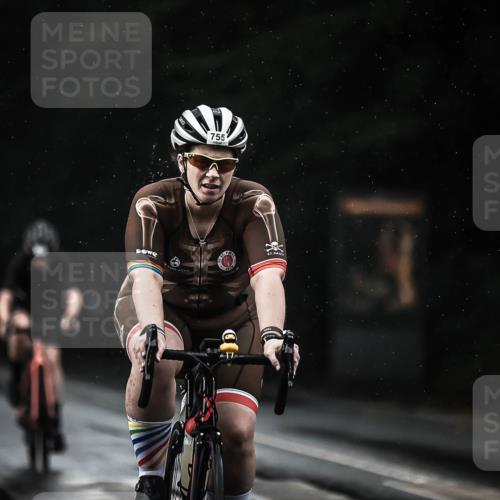 13.09.2026 - Stadtparktriathlon H.Heesch http://msf.ph/oto/10308015 13.09.2026 11:40:56 Radfahren 594, 755, 765, 766 meine-sportfotos.de