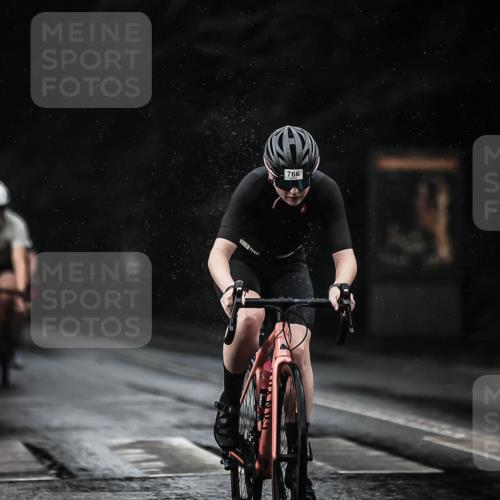 13.09.2026 - Stadtparktriathlon H.Heesch http://msf.ph/oto/10308024 13.09.2026 11:40:57 Radfahren 594, 755, 765, 766, 885 meine-sportfotos.de