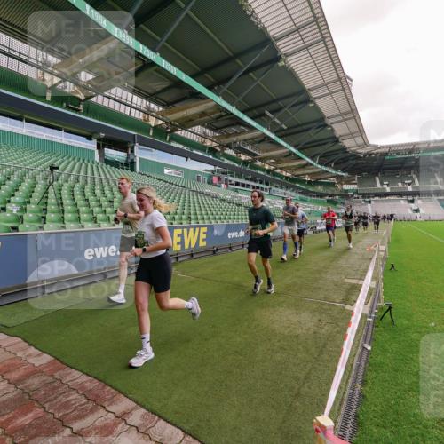 13.09.2026 - 21. swb-Marathon Bremen Michael Burmester http://msf.ph/oto/10308039 13.09.2026 13:03:06 Laufen im Stadion 150, 210, 488, 531, 596, 722, 725, 762, 881, 936, 940, 946, 1006, 1014, 1163, 1250, 1436, 1458, 1460, 1611, 1649, 1771, 2047, 2062, 2223, 2276, 2292, 2345, 2364, 2378, 2421, 2434, 2513, 2625, 2638, 2666, 2668, 2779, 2900, 2934, 2977, 2987, 3013, 3044, 3114, 3135, 3163, 3164, 3187, 3248, 3258, 3294, 3334, 3360, 3392, 3402, 3460, 3496, 3510, 3527, 3576, 3579, 3585, 3597, 3603, 3618, 3667, 3721, 3806, 3846, 3852, 3859, 3893, 3938, 3970, 3983, 4000, 4077, 4133, 4506, 4558 meine-sportfotos.de