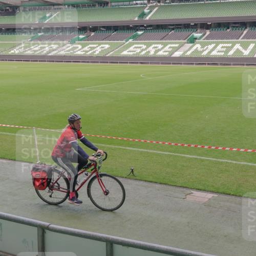13.09.2026 - 21. swb-Marathon Bremen Michael Burmester http://msf.ph/oto/10308040 13.09.2026 12:38:58 Laufen im Stadion 277, 346, 807, 895, 901, 1090, 1118, 1248, 1320, 1323, 1472, 1508, 1576, 1587, 1604, 1717, 1751, 1758, 1795, 1800, 1852, 1911, 2049, 2099, 2141, 2352, 2670, 3080, 3606, 3744, 5160, 5163, 5912, 6112, 7650, 8077, 8081, 8467, 9399, 9522, 9617, 9630, 250, 272, 365, 850, 1089, 1288, 1550, 1875, 1993, 4232, 7692, 8075, 13033 meine-sportfotos.de
