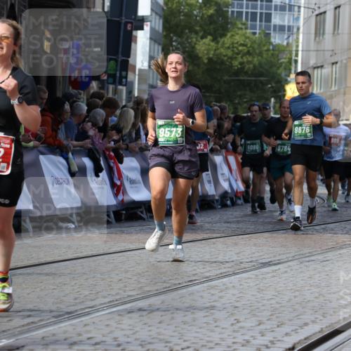 13.09.2026 - 21. swb-Marathon Bremen Strokosch-Dieckow http://msf.ph/oto/10308045 13.09.2026 13:24:20 Ziel 102, 342, 909, 1199, 2210, 2370, 2517, 2967, 3044, 3372, 4671, 5104, 5146, 5257, 5397, 5623, 6105, 6772, 7094, 7105, 7357, 7475, 7761, 8051, 8052, 8179, 10059, 10115, 13007, 13197, 13219, 789, 790, 1582, 3375, 3524, 3994, 4000, 5572, 5668, 5669, 5929, 5953, 6080, 7156, 7568, 8310, 8784, 8881, 9264, 9573, 9676, 10069, 10071 meine-sportfotos.de