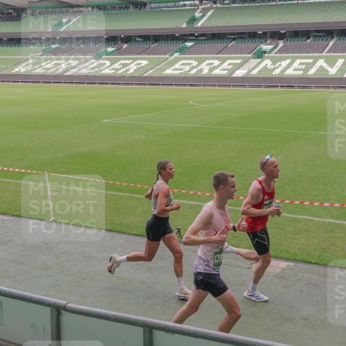 13.09.2026 - 21. swb-Marathon Bremen Michael Burmester http://msf.ph/oto/10308073 13.09.2026 12:39:00 Laufen im Stadion 277, 346, 807, 895, 901, 1090, 1118, 1248, 1320, 1323, 1472, 1508, 1576, 1587, 1604, 1717, 1751, 1758, 1795, 1800, 1852, 1911, 2049, 2099, 2141, 2352, 2670, 3080, 3606, 3744, 5160, 5163, 5912, 6112, 7650, 8077, 8081, 8467, 9399, 9522, 9617, 9630, 13080, 250, 272, 365, 850, 1089, 1288, 1550, 1875, 1993, 4232, 7692, 8075, 13033 meine-sportfotos.de