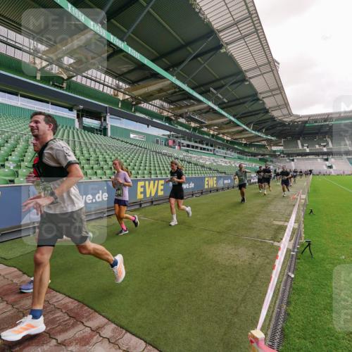 13.09.2026 - 21. swb-Marathon Bremen Michael Burmester http://msf.ph/oto/10308083 13.09.2026 13:03:10 Laufen im Stadion 150, 210, 488, 596, 722, 725, 762, 881, 936, 940, 946, 1014, 1163, 1250, 1458, 1460, 1479, 1611, 1649, 1771, 2047, 2223, 2276, 2292, 2345, 2364, 2378, 2421, 2434, 2513, 2625, 2638, 2666, 2668, 2779, 2851, 2900, 2934, 2977, 2987, 3013, 3044, 3114, 3135, 3163, 3164, 3187, 3248, 3258, 3294, 3334, 3360, 3392, 3402, 3454, 3460, 3496, 3510, 3527, 3576, 3579, 3585, 3597, 3603, 3618, 3667, 3721, 3846, 3852, 3859, 3893, 3938, 3970, 3983, 4000, 4077, 4133, 4506, 4558 meine-sportfotos.de