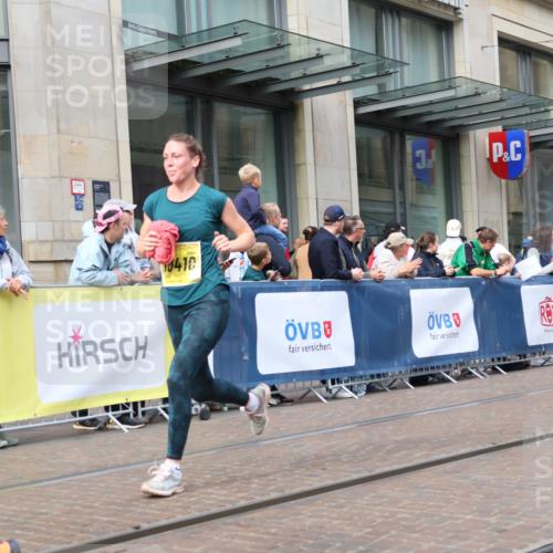 13.09.2026 - 21. swb-Marathon Bremen Strokosch-Dieckow http://msf.ph/oto/10308097 13.09.2026 10:54:28 Ziel 10589, 10608, 10646, 10704, 10901, 11040, 11174, 11389, 11569, 11874, 11889, 12038, 12313, 12519, 12800, 13526, 13592, 10067, 10146, 10359, 10410, 10503, 10577, 10631, 10749, 10765, 10837, 10884, 10996, 11039, 11099, 11118, 11329, 11361, 11476, 11593, 11765, 11843, 11989, 11998, 12265, 12328, 12467 meine-sportfotos.de