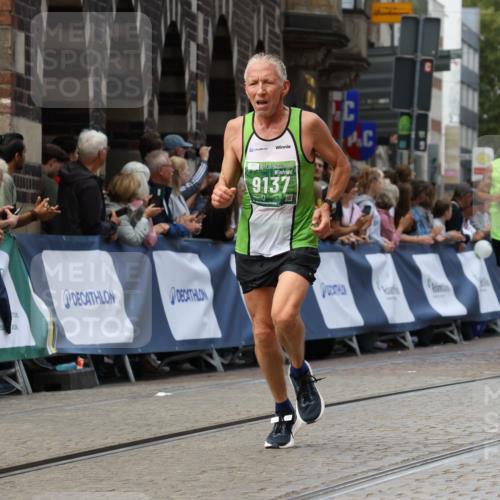 13.09.2026 - 21. swb-Marathon Bremen Strokosch-Dieckow http://msf.ph/oto/10308126 13.09.2026 13:01:39 Ziel 1411, 1619, 3019, 4118, 4328, 5996, 1614, 4696, 4739, 7950, 9137 meine-sportfotos.de