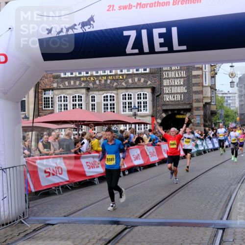 13.09.2026 - 21. swb-Marathon Bremen Tim E. http://msf.ph/oto/10308130 13.09.2026 10:51:38 Ziel 10381, 10471, 10515, 10544, 10763, 10808, 10825, 10862, 10887, 10984, 11503, 11801, 11973, 12051, 12133, 12424, 12548, 12552, 13631 meine-sportfotos.de