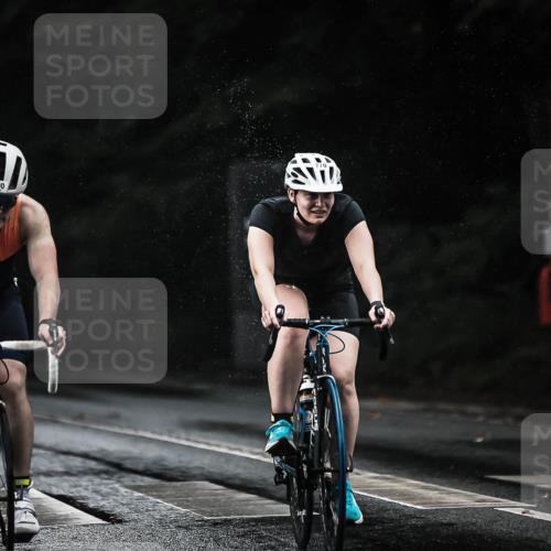 13.09.2026 - Stadtparktriathlon H.Heesch http://msf.ph/oto/10308148 13.09.2026 11:41:04 Radfahren 594, 700, 712, 751, 765, 770, 885 meine-sportfotos.de