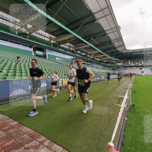 13.09.2026 - 21. swb-Marathon Bremen Michael Burmester http://msf.ph/oto/10308175 13.09.2026 13:03:21 Laufen im Stadion 150, 209, 210, 488, 596, 722, 725, 762, 881, 936, 940, 1014, 1163, 1250, 1343, 1458, 1460, 1479, 1611, 1649, 1653, 1771, 2223, 2276, 2292, 2345, 2364, 2378, 2421, 2434, 2513, 2625, 2666, 2668, 2779, 2851, 2891, 2900, 2934, 2977, 2987, 3013, 3044, 3114, 3135, 3163, 3164, 3187, 3248, 3258, 3294, 3334, 3360, 3392, 3402, 3454, 3460, 3496, 3510, 3527, 3576, 3579, 3585, 3597, 3603, 3618, 3721, 3846, 3852, 3859, 3893, 3938, 3970, 3983, 4000, 4077, 4133, 4506, 4558 meine-sportfotos.de