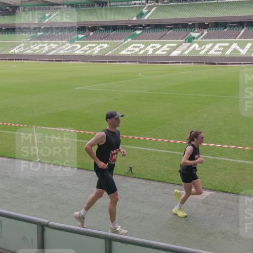 13.09.2026 - 21. swb-Marathon Bremen Michael Burmester http://msf.ph/oto/10308232 13.09.2026 12:39:39 Laufen im Stadion 277, 453, 807, 862, 901, 1248, 1320, 1323, 1379, 1472, 1508, 1540, 1576, 1587, 1717, 1751, 1758, 1795, 1800, 1852, 1901, 1911, 1950, 2049, 2099, 2141, 2352, 3080, 3606, 3744, 4381, 5160, 5163, 5912, 6112, 6630, 7118, 7671, 8077, 8467, 9399, 9630, 10034, 13080, 365, 850, 1288, 1485, 1550, 1583, 1875, 1993, 2073, 3617, 4232, 7244, 7692, 7768, 8075, 13033 meine-sportfotos.de
