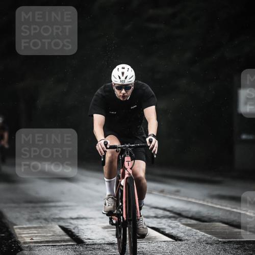 13.09.2026 - Stadtparktriathlon H.Heesch http://msf.ph/oto/10308271 13.09.2026 11:41:15 Radfahren 712, 735, 751, 805, 922, 934 meine-sportfotos.de