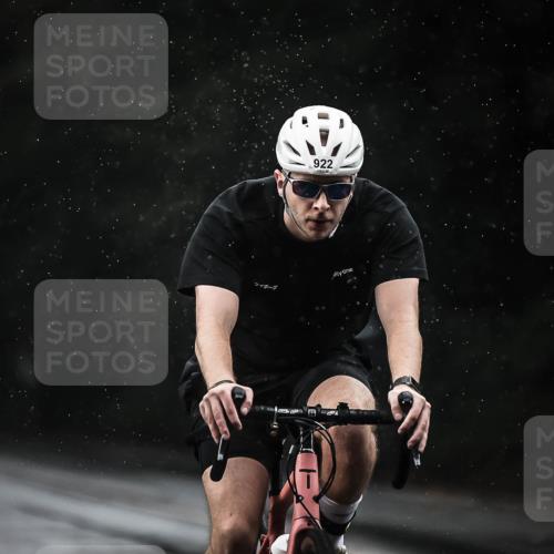 13.09.2026 - Stadtparktriathlon H.Heesch http://msf.ph/oto/10308311 13.09.2026 11:41:16 Radfahren 658, 712, 735, 751, 805, 922, 934 meine-sportfotos.de