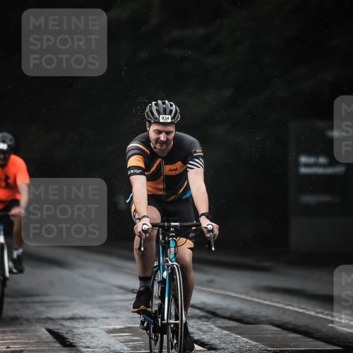 13.09.2026 - Stadtparktriathlon H.Heesch http://msf.ph/oto/10308338 13.09.2026 11:41:20 Radfahren 658, 735, 922, 934 meine-sportfotos.de