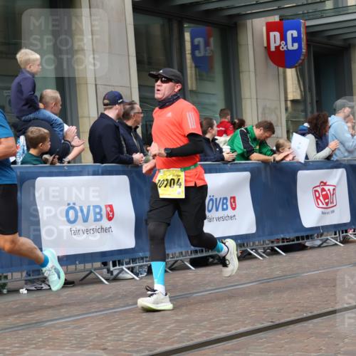 13.09.2026 - 21. swb-Marathon Bremen Strokosch-Dieckow http://msf.ph/oto/10308354 13.09.2026 10:54:33 Ziel 10589, 10608, 10646, 10704, 10901, 11040, 11174, 11569, 11620, 11860, 11874, 11889, 11976, 12313, 12519, 12800, 13526, 13592, 10067, 10146, 10359, 10410, 10503, 10577, 10631, 10749, 10765, 10837, 10884, 10996, 11039, 11099, 11118, 11389, 11476, 11593, 11843, 11989, 12038, 12265, 12328, 12467 meine-sportfotos.de