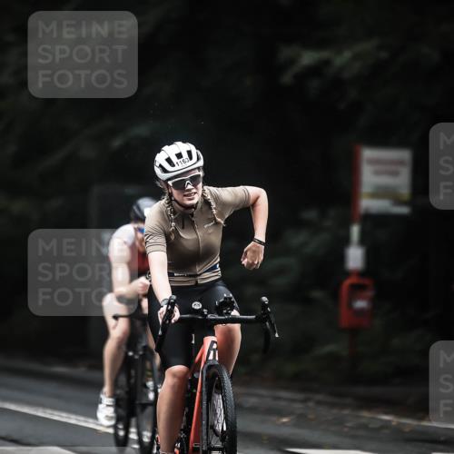 13.09.2026 - Stadtparktriathlon H.Heesch http://msf.ph/oto/10308361 13.09.2026 12:48:11 Radfahren 1091, 1128, 1163, 1200, 1224, 1231, 1268, 1291 meine-sportfotos.de