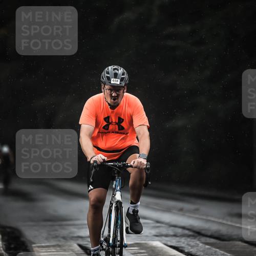 13.09.2026 - Stadtparktriathlon H.Heesch http://msf.ph/oto/10308377 13.09.2026 11:41:22 Radfahren 658, 735, 810, 934 meine-sportfotos.de