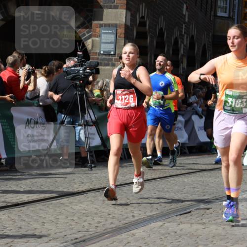 13.09.2026 - 21. swb-Marathon Bremen Strokosch-Dieckow http://msf.ph/oto/10308437 13.09.2026 13:30:27 Ziel 881, 1205, 1308, 1611, 1653, 1759, 1780, 1848, 1909, 1938, 2126, 2364, 3190, 4763, 5039, 5198, 5348, 5615, 5631, 6225, 6720, 6942, 6992, 6994, 7184, 7609, 7932, 7966, 8110, 8115, 8441, 8470, 9104, 9125, 9529, 625, 800, 834, 1067, 1926, 2369, 2452, 2723, 3163, 3425, 4206, 4332, 4342, 4415, 4425, 4748, 4757, 5506, 5551, 6134, 6343, 6347, 6523, 6988, 7253, 7567, 7645, 8116, 8117, 8762, 8878, 8966, 9011, 9108, 9692, 9695, 9699, 9825, 13090 meine-sportfotos.de