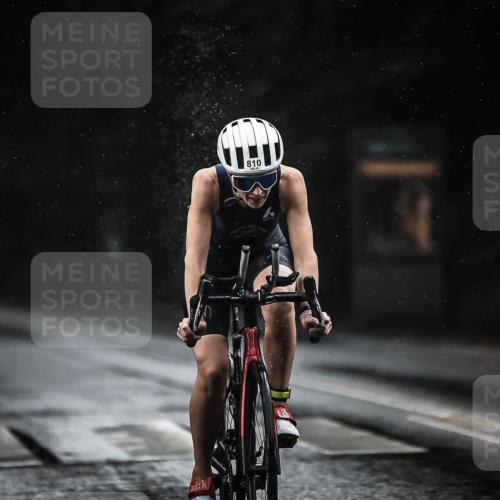 13.09.2026 - Stadtparktriathlon H.Heesch http://msf.ph/oto/10308445 13.09.2026 11:41:28 Radfahren 658, 715, 810, 897, 1800 meine-sportfotos.de