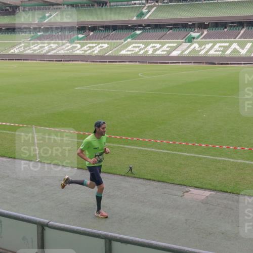 13.09.2026 - 21. swb-Marathon Bremen Michael Burmester http://msf.ph/oto/10308488 13.09.2026 12:40:29 Laufen im Stadion 126, 371, 453, 603, 640, 650, 671, 735, 744, 807, 862, 912, 957, 1136, 1336, 1379, 1381, 1508, 1540, 1571, 1614, 1758, 1795, 1797, 1800, 1852, 1860, 1901, 1930, 1950, 2049, 2099, 2986, 3744, 4381, 4936, 5912, 6201, 6630, 7118, 7671, 8065, 8467, 9065, 9329, 9630, 10034, 13080, 13224, 365, 466, 658, 850, 1090, 1288, 1385, 1485, 1583, 1754, 1993, 2073, 2585, 3617, 7244, 7768, 8075, 8729, 13033 meine-sportfotos.de