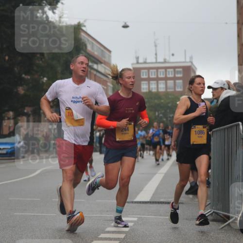 13.09.2026 - Kiel Lauf Markus Tischler http://msf.ph/oto/10308520 13.09.2026 10:32:36 Fleethörn 42, 195, 244, 4, 39, 1086 meine-sportfotos.de