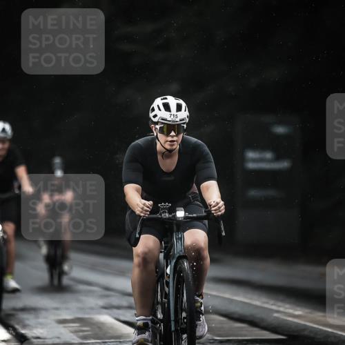 13.09.2026 - Stadtparktriathlon H.Heesch http://msf.ph/oto/10308529 13.09.2026 11:41:32 Radfahren 715, 773, 810, 891, 897, 1800 meine-sportfotos.de