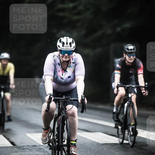 13.09.2026 - Stadtparktriathlon H.Heesch http://msf.ph/oto/10308530 13.09.2026 12:48:22 Radfahren 1200, 1212, 1237, 1260, 1275 meine-sportfotos.de