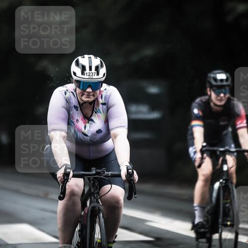 13.09.2026 - Stadtparktriathlon H.Heesch http://msf.ph/oto/10308545 13.09.2026 12:48:23 Radfahren 1200, 1212, 1237, 1260, 1275 meine-sportfotos.de