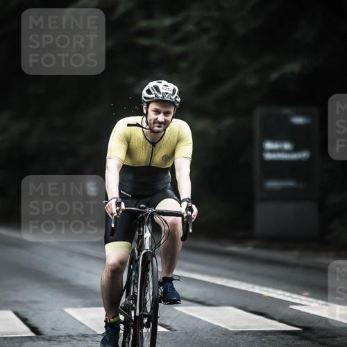 13.09.2026 - Stadtparktriathlon H.Heesch http://msf.ph/oto/10308561 13.09.2026 12:48:24 Radfahren 1186, 1212, 1237, 1260, 1275 meine-sportfotos.de