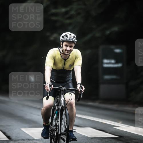 13.09.2026 - Stadtparktriathlon H.Heesch http://msf.ph/oto/10308566 13.09.2026 12:48:25 Radfahren 1186, 1212, 1235, 1237, 1260, 1272, 1275 meine-sportfotos.de