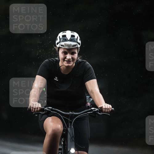 13.09.2026 - Stadtparktriathlon H.Heesch http://msf.ph/oto/10308606 13.09.2026 11:41:34 Radfahren 714, 715, 773, 810, 891, 897, 1800 meine-sportfotos.de