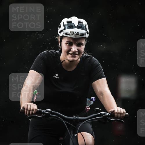 13.09.2026 - Stadtparktriathlon H.Heesch http://msf.ph/oto/10308630 13.09.2026 11:41:34 Radfahren 714, 715, 773, 810, 891, 897, 1800 meine-sportfotos.de