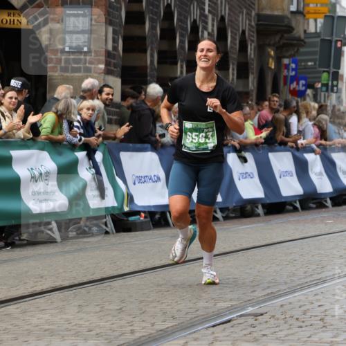 13.09.2026 - 21. swb-Marathon Bremen Strokosch-Dieckow http://msf.ph/oto/10308652 13.09.2026 13:02:14 Ziel 1614, 4696, 4739, 5601, 9233, 9583 meine-sportfotos.de