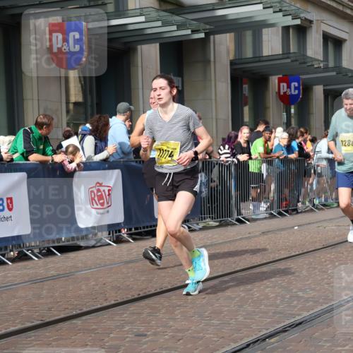 13.09.2026 - 21. swb-Marathon Bremen Strokosch-Dieckow http://msf.ph/oto/10308703 13.09.2026 10:54:40 Ziel 10555, 10589, 10646, 10901, 11001, 11569, 11620, 11860, 11889, 11908, 11976, 12313, 12800, 13592, 10067, 10146, 10410, 10503, 10577, 10589, 10608, 10631, 10704, 10749, 10765, 10837, 10884, 11039, 11040, 11099, 11174, 11389, 11593, 11874, 12038, 12265, 12328, 12467, 12519, 13526 meine-sportfotos.de