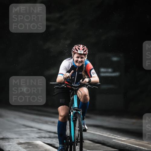13.09.2026 - Stadtparktriathlon H.Heesch http://msf.ph/oto/10308734 13.09.2026 11:41:46 Radfahren 710, 714, 767 meine-sportfotos.de