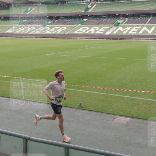 13.09.2026 - 21. swb-Marathon Bremen Michael Burmester http://msf.ph/oto/10308781 13.09.2026 12:41:18 Laufen im Stadion 126, 371, 453, 603, 640, 650, 671, 735, 744, 862, 912, 957, 1136, 1336, 1379, 1381, 1411, 1540, 1571, 1614, 1667, 1797, 1822, 1850, 1860, 1862, 1901, 1930, 1950, 2094, 2986, 3624, 4381, 4399, 4795, 4936, 6198, 6201, 6264, 7118, 7671, 8065, 9065, 9329, 13224, 277, 346, 466, 658, 895, 1090, 1118, 1320, 1323, 1385, 1485, 1583, 1604, 1754, 1911, 2073, 2141, 2352, 2585, 2670, 3080, 3606, 3617, 5160, 6112, 7244, 7650, 8729 meine-sportfotos.de