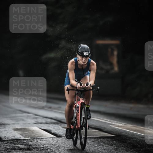 13.09.2026 - Stadtparktriathlon H.Heesch http://msf.ph/oto/10308826 13.09.2026 11:41:55 Radfahren 710, 730, 792 meine-sportfotos.de