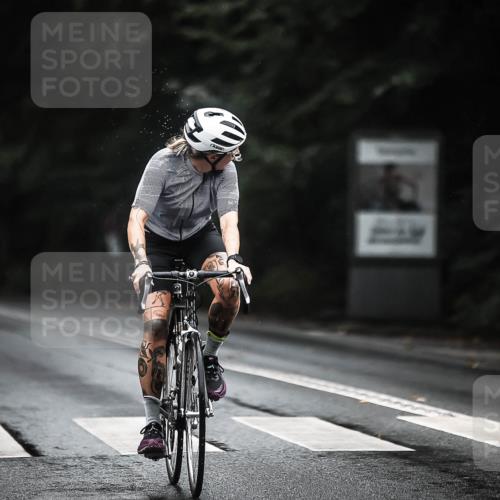 13.09.2026 - Stadtparktriathlon H.Heesch http://msf.ph/oto/10308830 13.09.2026 12:48:43 Radfahren 1191, 1198, 1241, 1265 meine-sportfotos.de