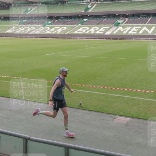 13.09.2026 - 21. swb-Marathon Bremen Michael Burmester http://msf.ph/oto/10308842 13.09.2026 12:41:31 Laufen im Stadion 126, 371, 603, 640, 650, 671, 735, 744, 862, 912, 957, 1136, 1336, 1381, 1411, 1571, 1614, 1667, 1797, 1822, 1850, 1860, 1862, 1901, 1930, 1950, 2094, 2986, 3624, 4381, 4399, 4795, 4936, 5672, 6198, 6201, 6264, 6929, 6991, 7141, 7671, 8065, 8394, 9065, 9329, 13224, 277, 346, 466, 658, 895, 901, 1090, 1118, 1248, 1320, 1323, 1385, 1472, 1583, 1587, 1604, 1754, 1911, 2073, 2141, 2352, 2585, 2670, 3080, 3606, 3617, 5160, 5163, 6112, 7244, 7650, 8729 meine-sportfotos.de