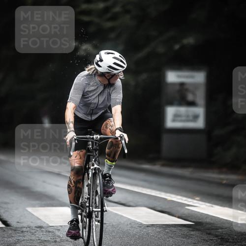 13.09.2026 - Stadtparktriathlon H.Heesch http://msf.ph/oto/10308843 13.09.2026 12:48:43 Radfahren 1191, 1198, 1241, 1265 meine-sportfotos.de